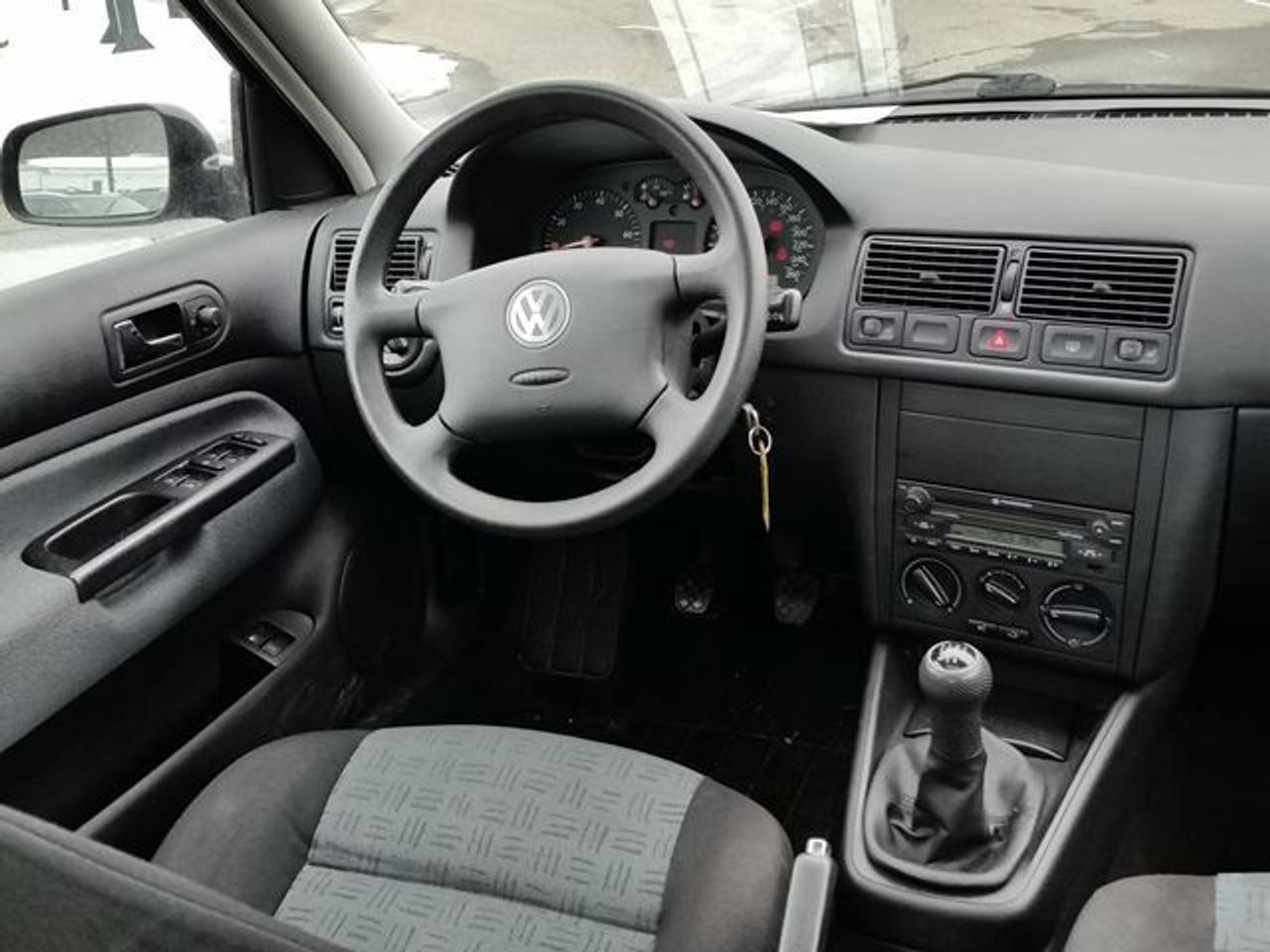 640892.11216366