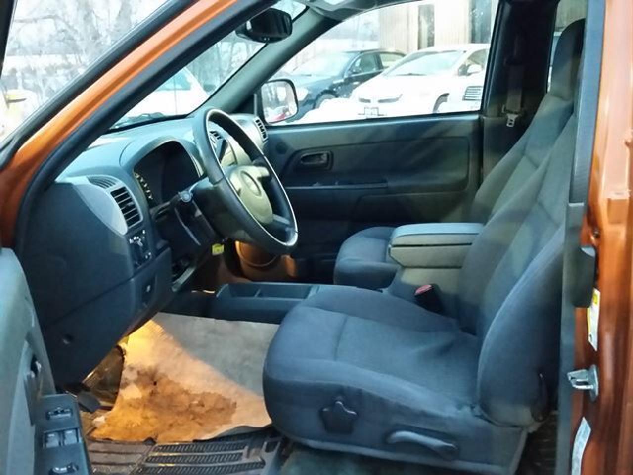 640893.11216377