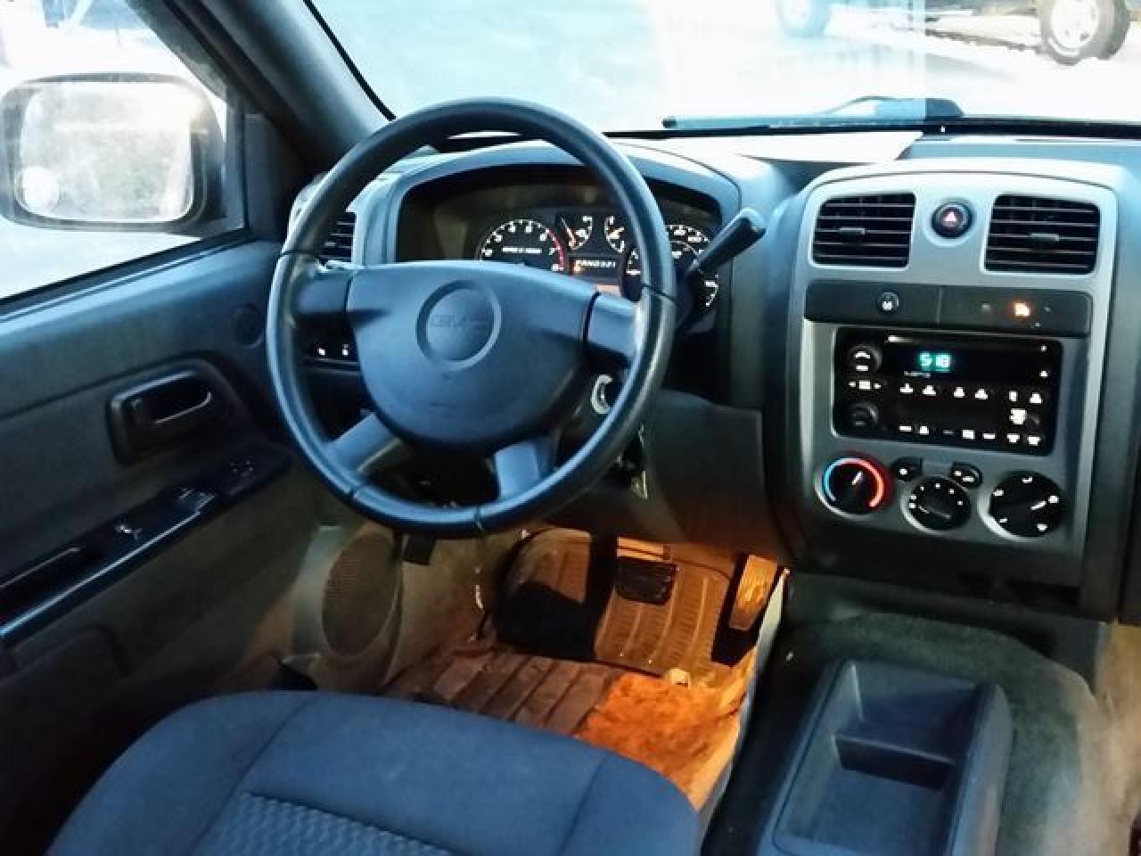 640893