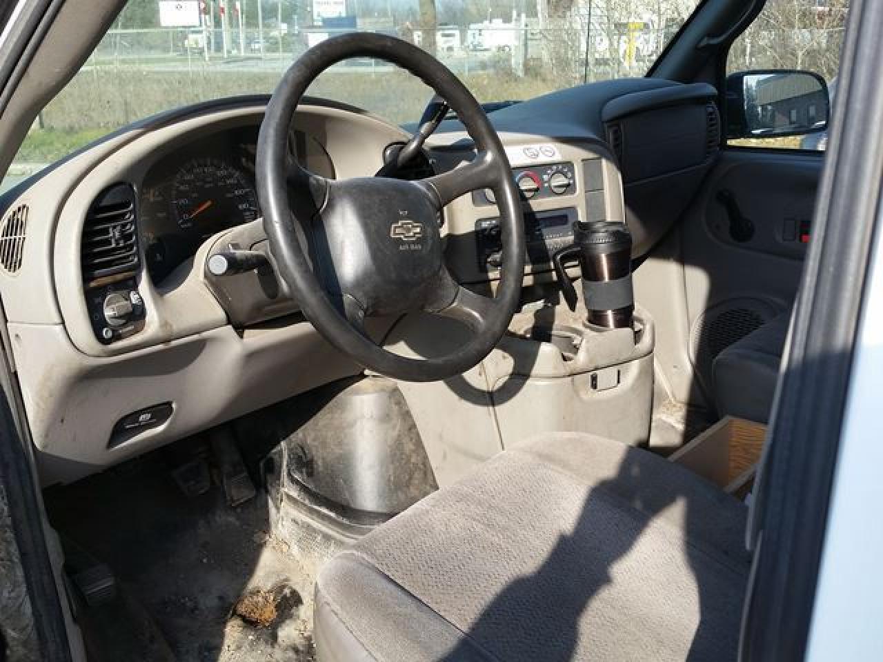 640894