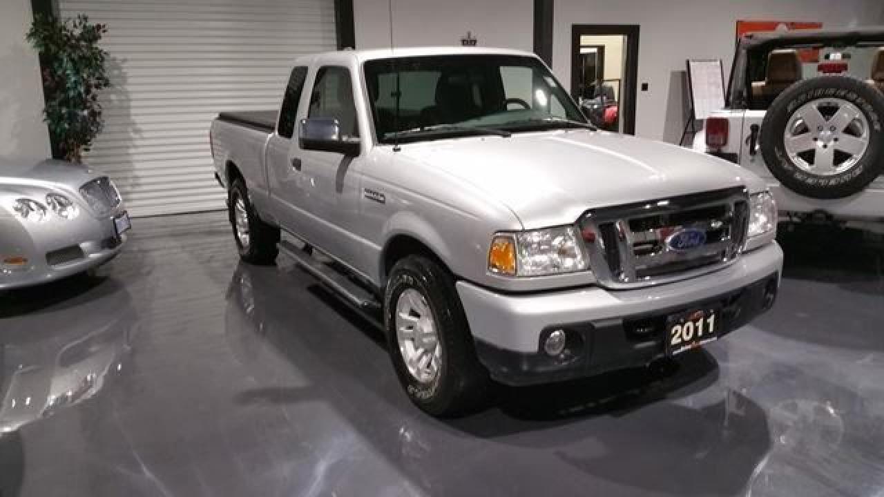 640897