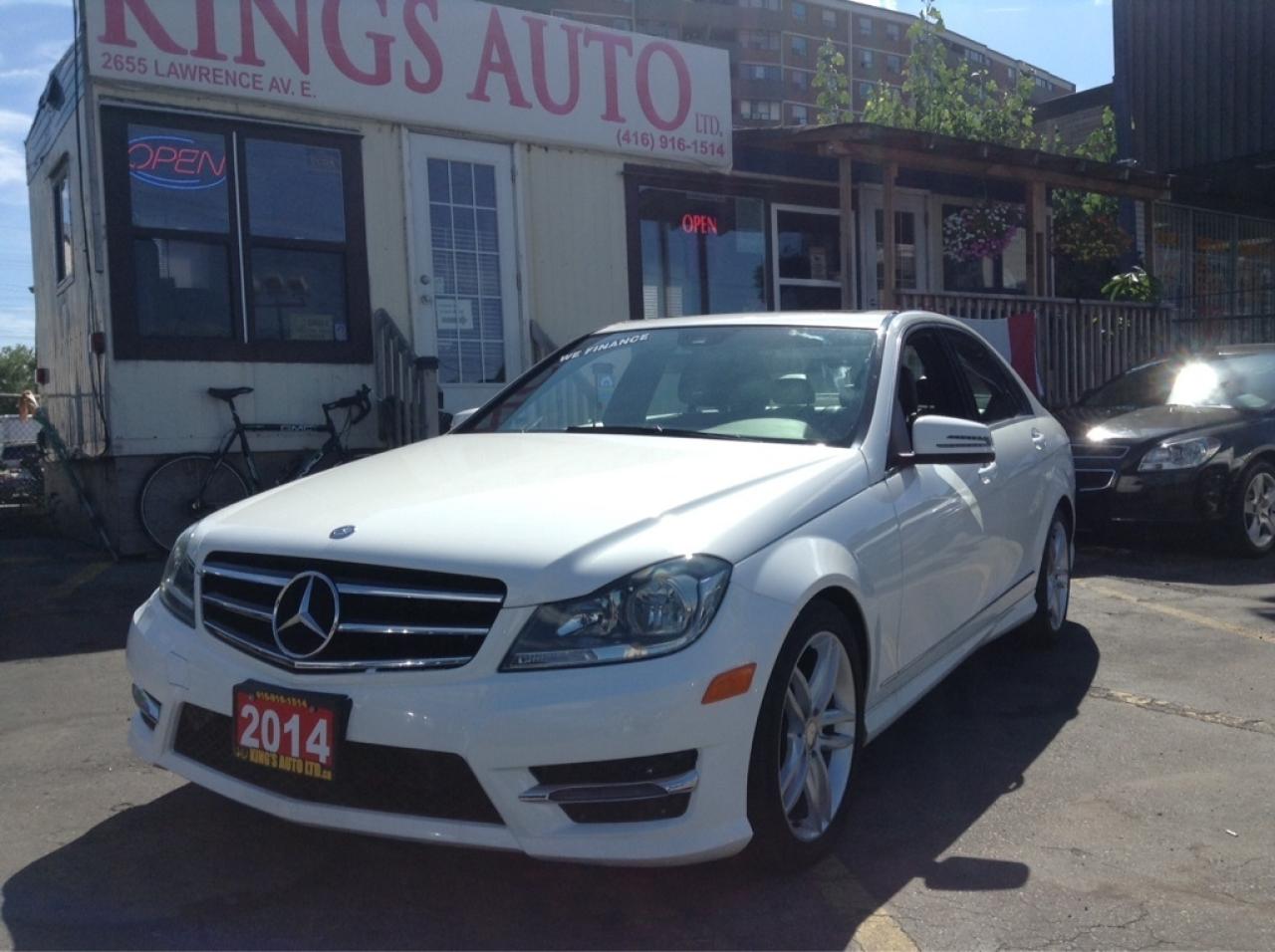 Used 2014 Mercedes-Benz C-Class NAVI, AWD, B-CAM, LANE ASSIST, BLIND SPOT, SUNROOF for sale in Hamilton, ON