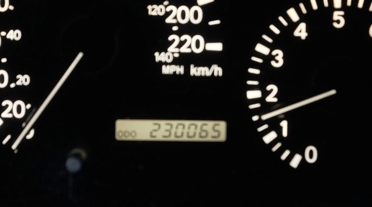 640962