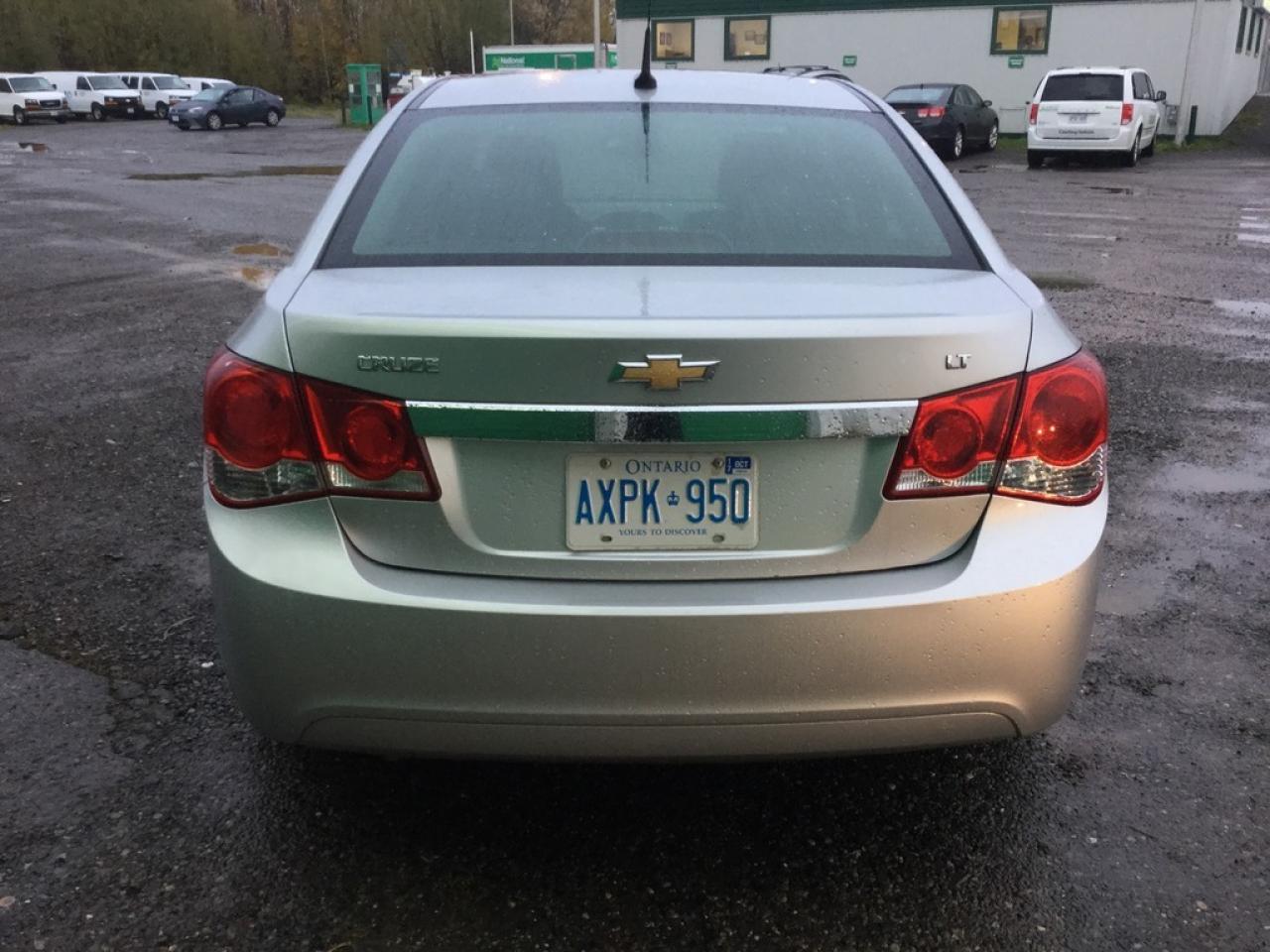 640992