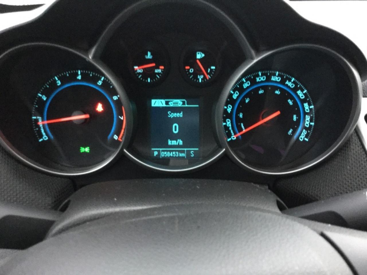 640992