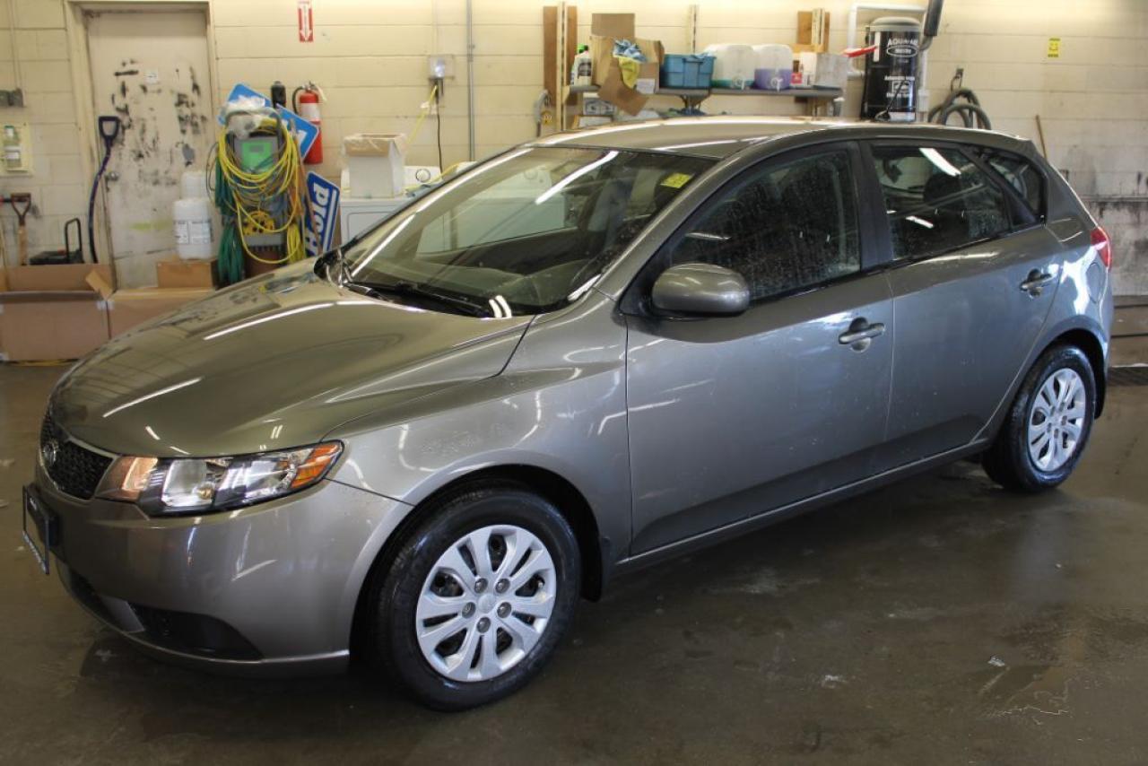 Used 2011 Kia Forte5 LX Plus for sale in Port Dover, ON