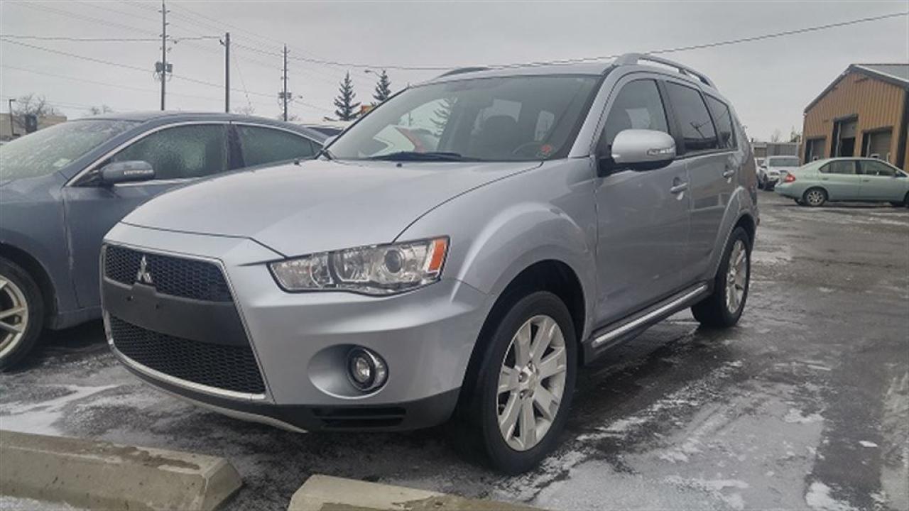 Used 2010 Mitsubishi Outlander XLS S-AWD LEATHER ROCKFORD SOUND SYSTEM for sale in Caledon, ON