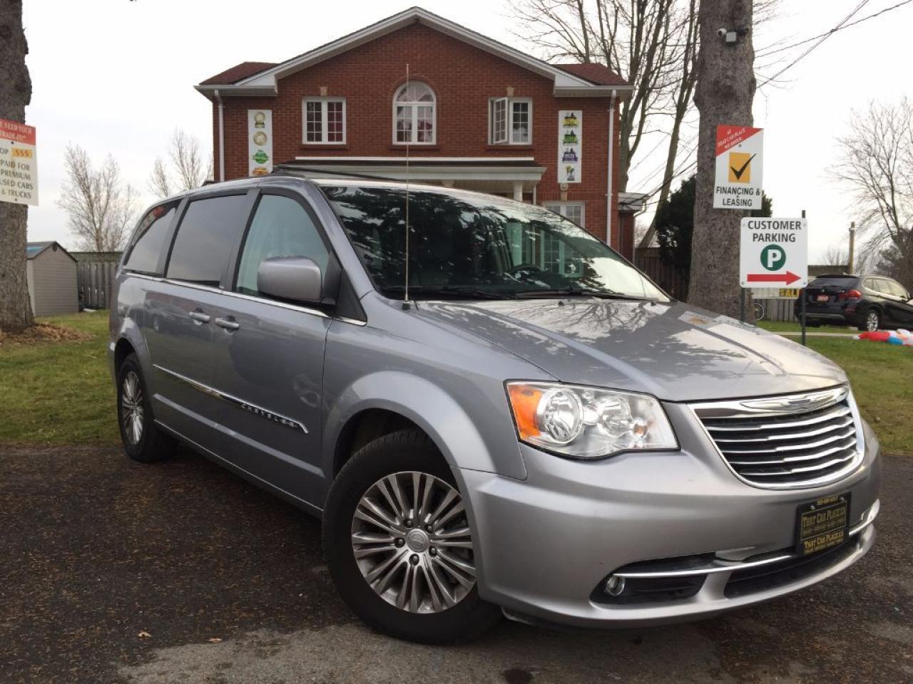 Used 2013 Chrysler Town & Country Touring-$75/Wk-CleanCarproof-Pwr Drs/Lift-HtdSts for sale in Scarborough, ON