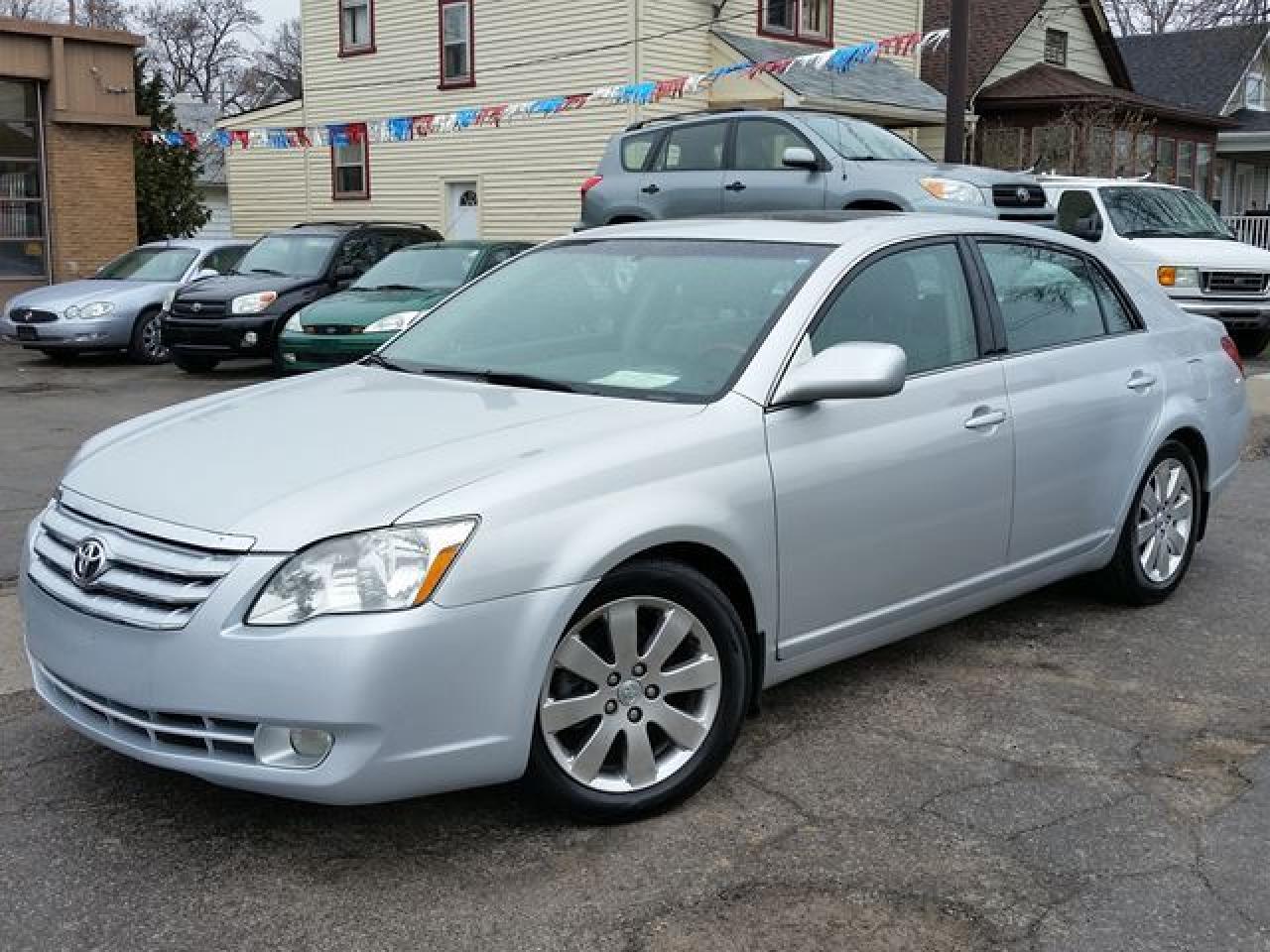 Used 2006 Toyota Avalon XLS for sale in St Catharines, ON