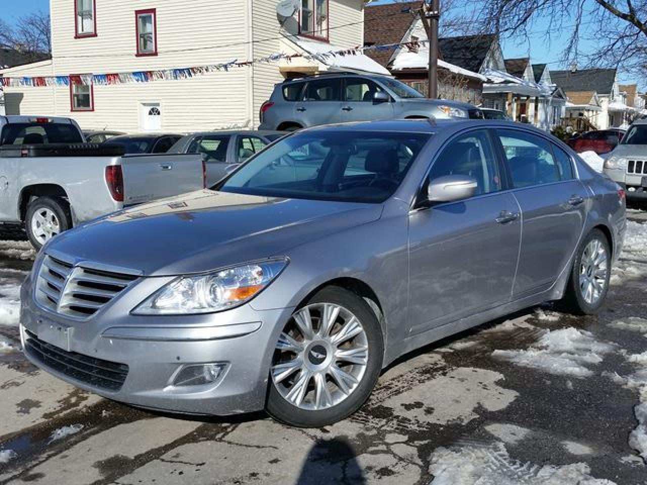Used 2009 Hyundai Genesis w/Premium Pkg for sale in St Catharines, ON