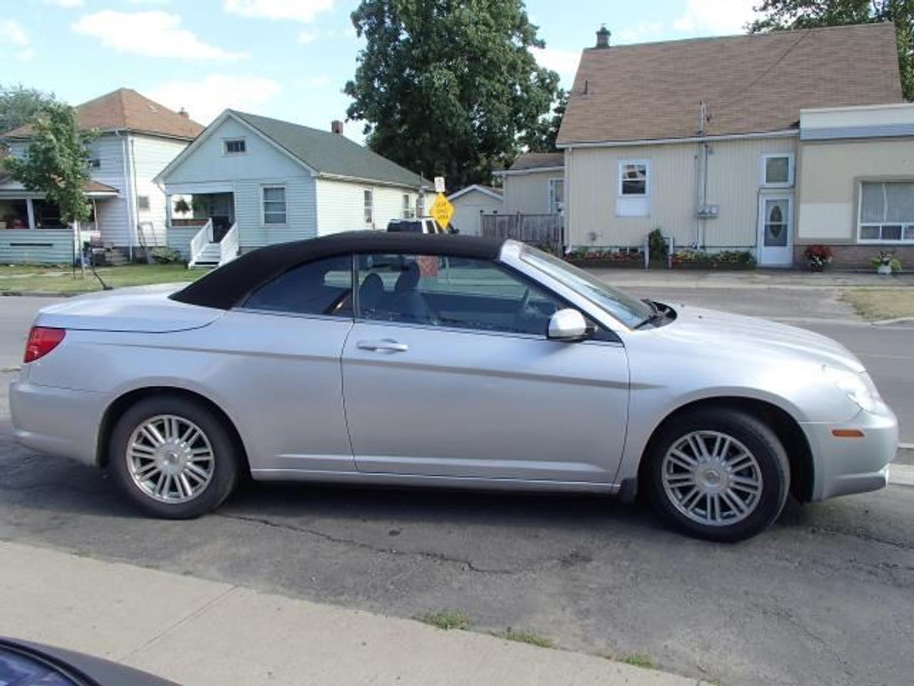 641633.11224317