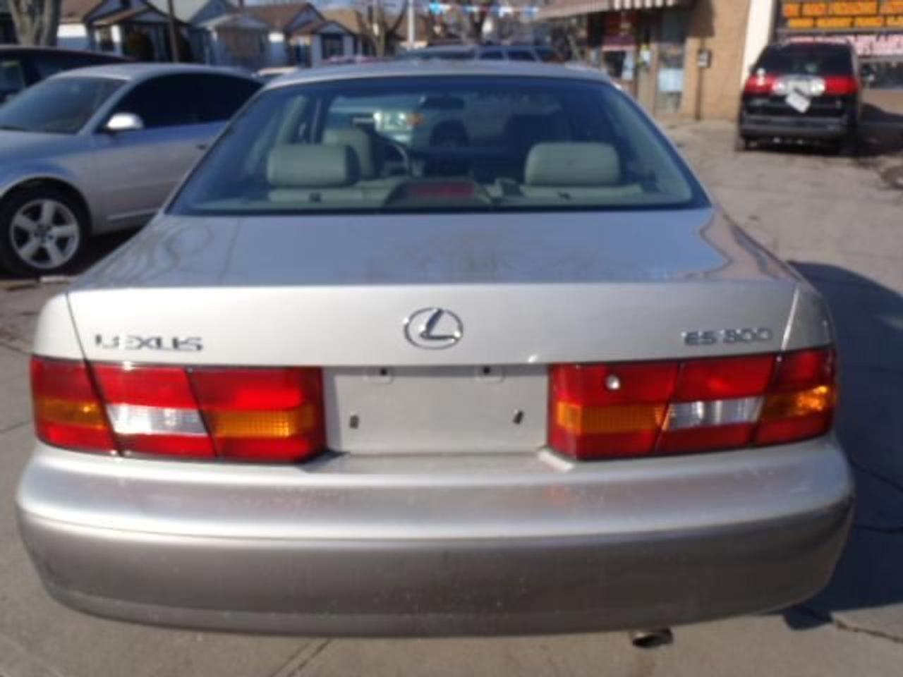641642.11224434