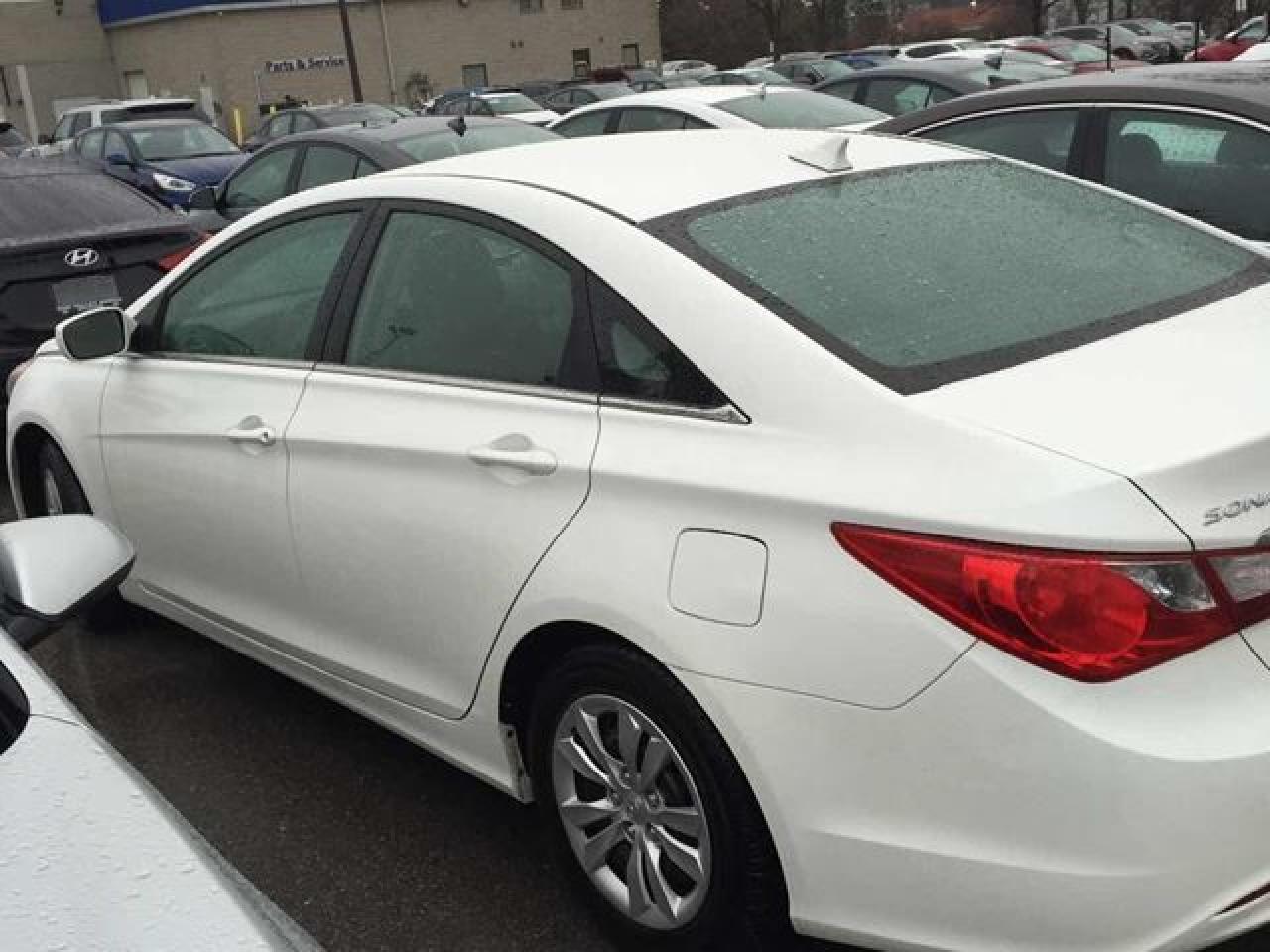 Used 2013 Hyundai Sonata GL for sale in St Catharines, ON