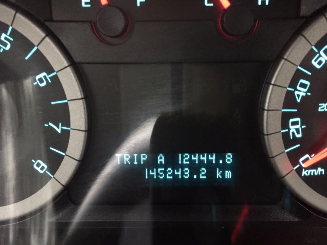 641696