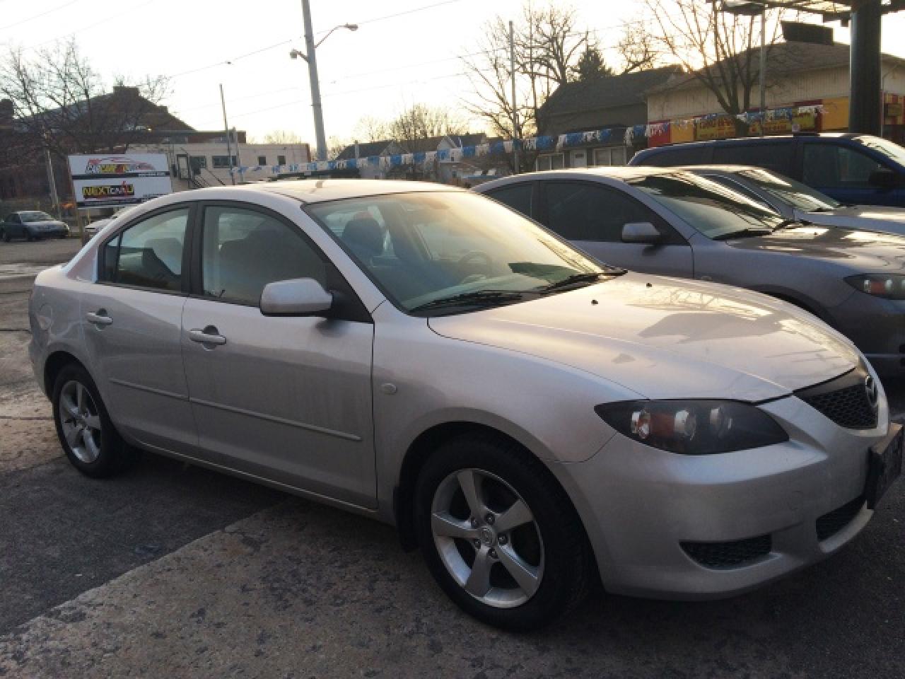 Used 2006 Mazda Mazda3 i 4-door for sale in Burlington, ON