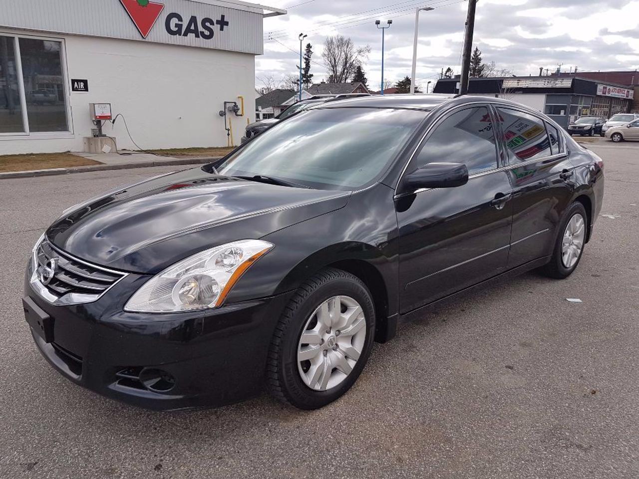This is a great Family car, Clean body and detailed on the inside & out.

Runs Great smooth ride like a brand new car, call and book a test drive today !!!

We Finance everyone !!!

All types of credit welcomed ! Guaranteed Approval !

Call Us Today !!!

4167078989