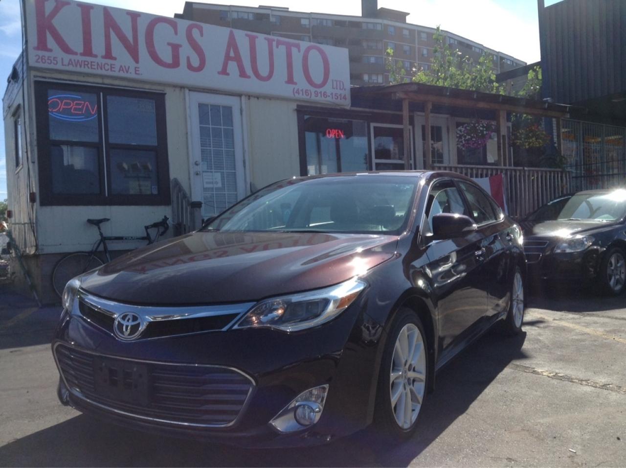 Used 2013 Toyota Avalon NAVI, LEATHER, BACKUP CAM, SUNROOF, HEATED SEATS for sale in Markham, ON