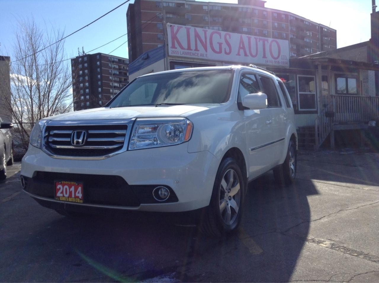 Used 2014 Honda Pilot 8 PASS, NAVI, DVD, BACK-UP CAM, SUNROOF, LEATHER for sale in Markham, ON