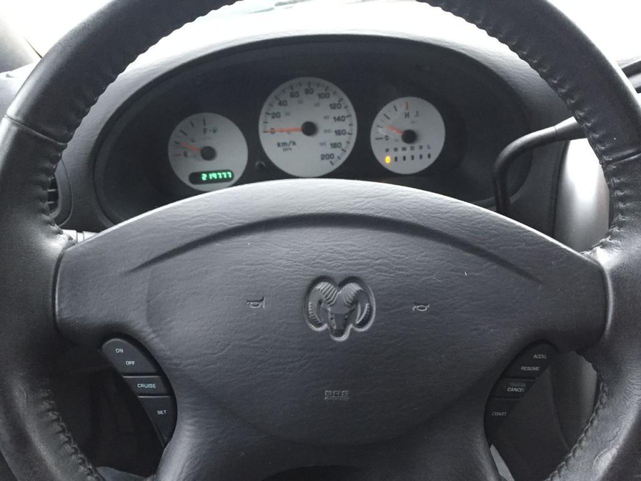 641996