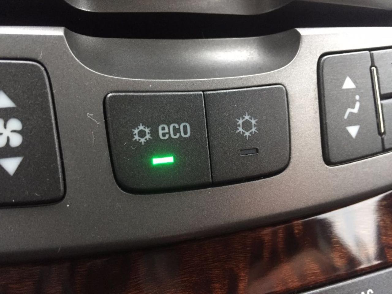 642077