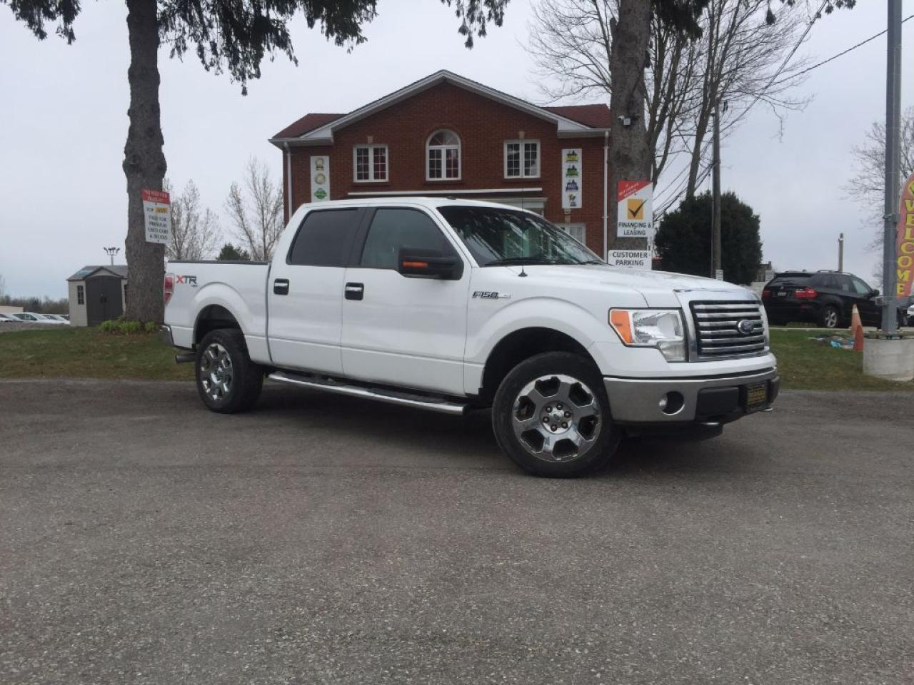 Used 2011 Ford F-150 XLT-CleanCarproof-Bluetooth-TowHitch-SideSteps-AUX for sale in Caledon, ON