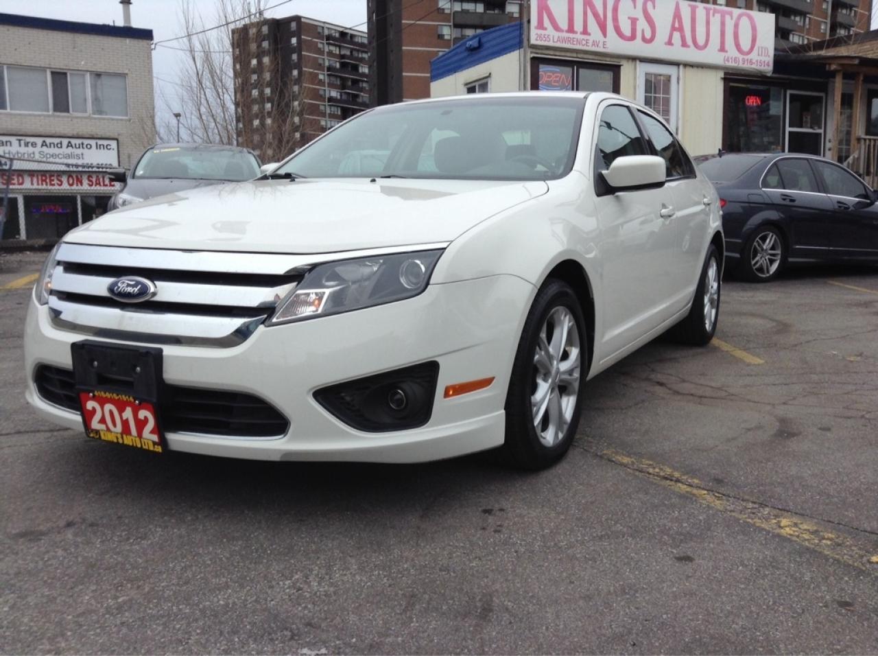 Used 2012 Ford Fusion SE, CRUISE, TRACTION, ALLOY RIMS, KEYLESS ENTRY for sale in Bloomingdale, ON
