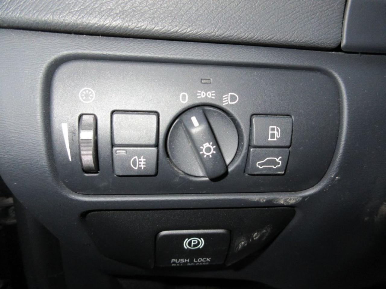 642338