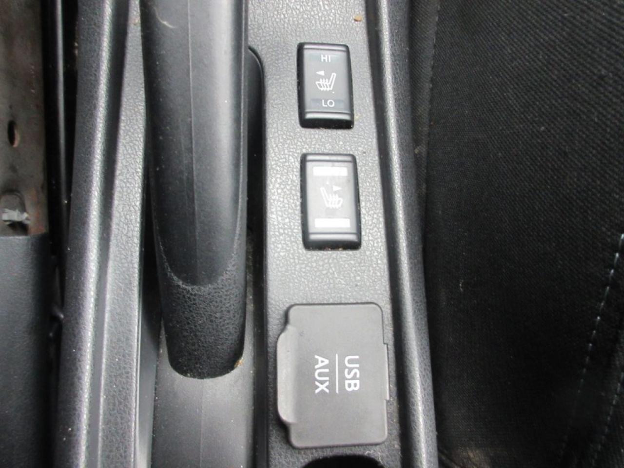 642443