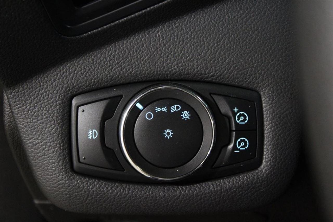 642558.11242138