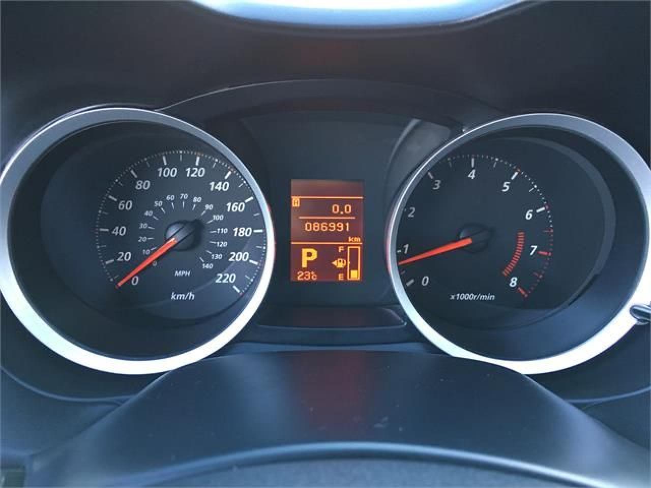 642587