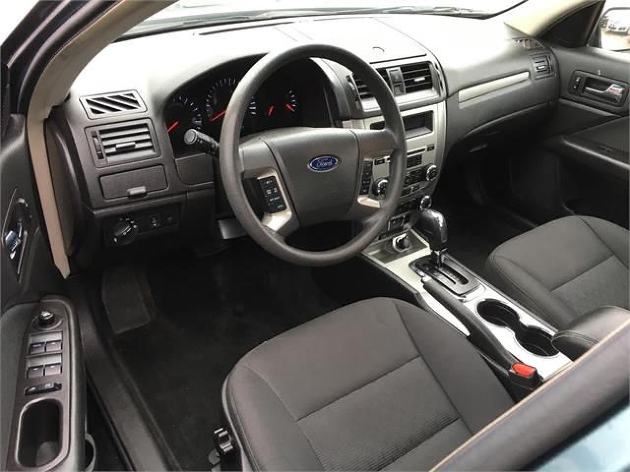 642599