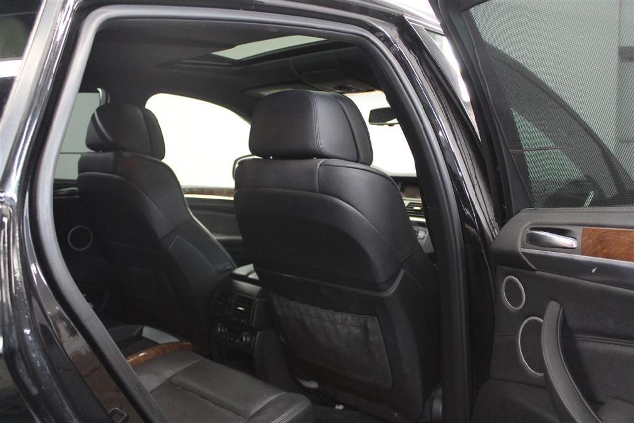 642696.11244952