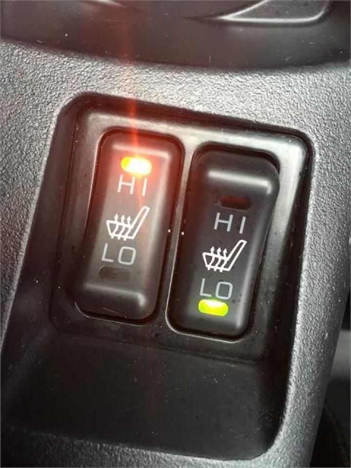 642703
