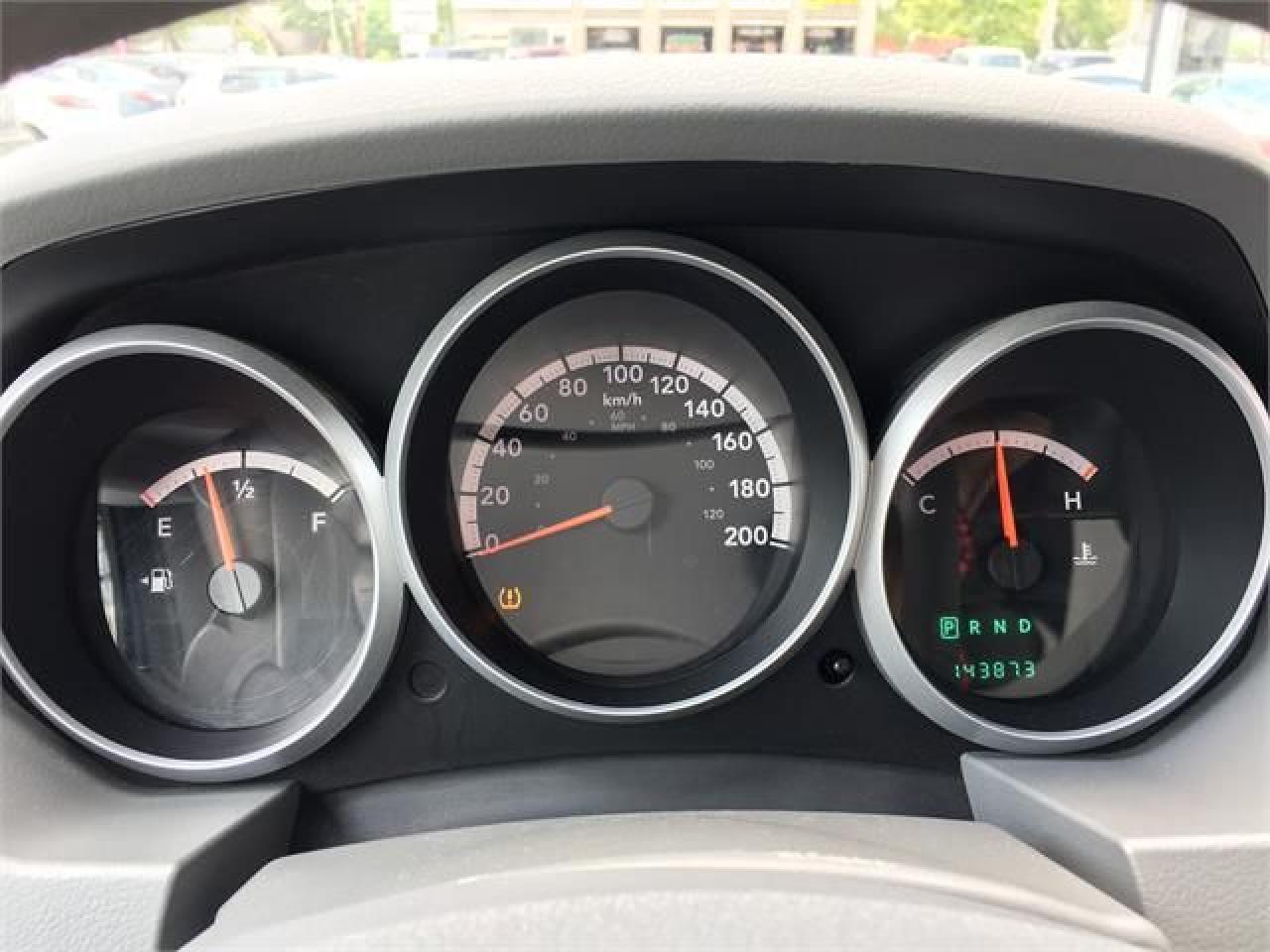 642868