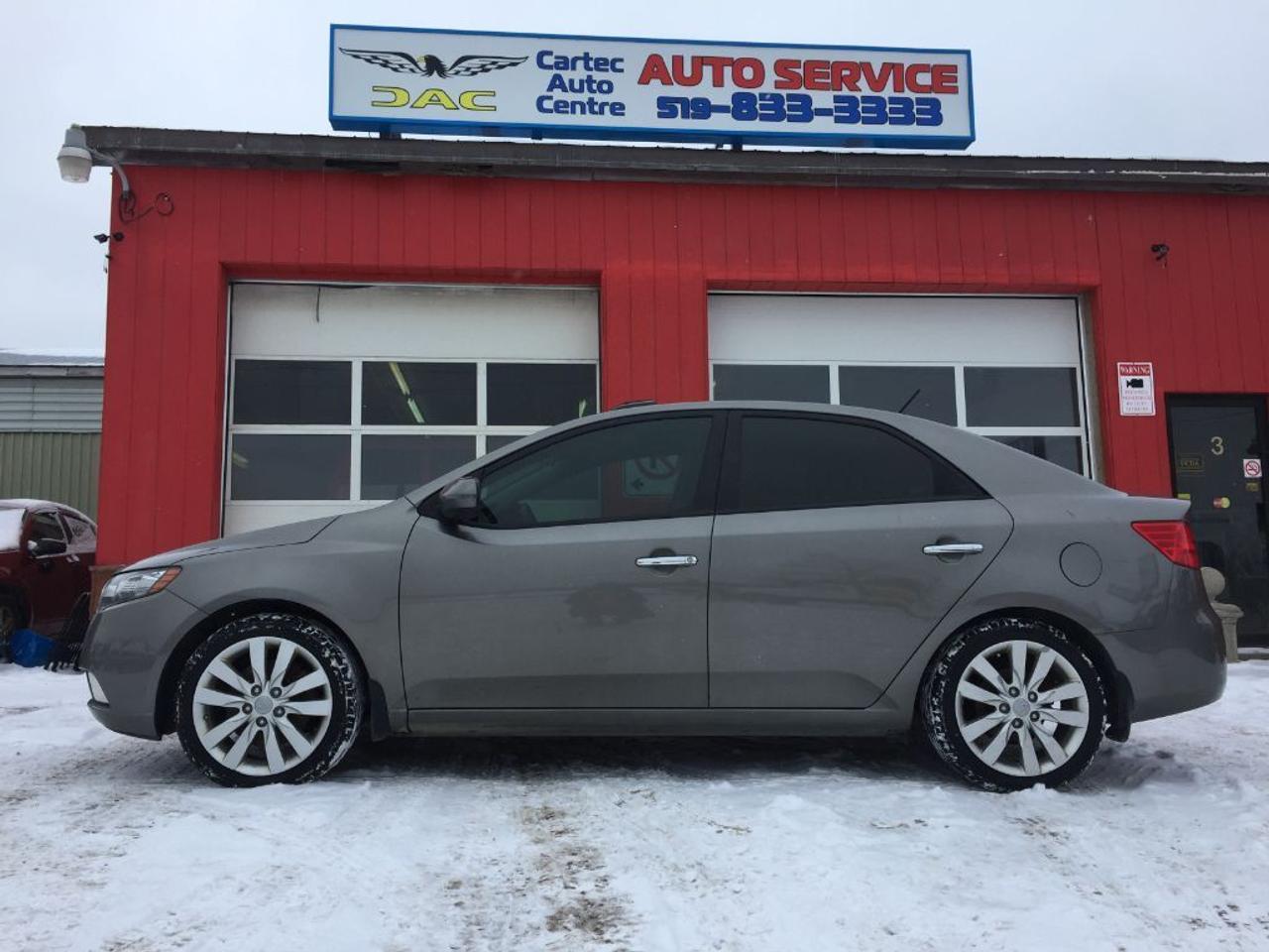 Wow! Top of the Line Model! This SX Forte includes Heated Leather Seats, Sunroof, Satellite Radio, AUX Input, Alloy Wheels plus SO much more! Sporty 2.4L Engine mated to a 6 Speed Manual Transmission is sure to please anyone. Stop by and take a look today!

1 Year / Unlimited Km Powertrain Warranty included at no additional cost to you!