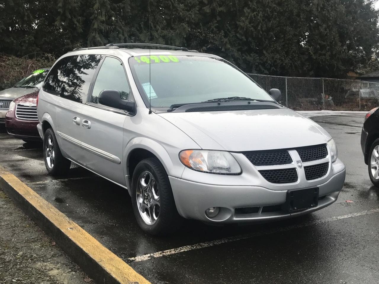 Used 2002 Dodge Grand Caravan ES, Leather, Heated Seats, PWR Doors, No Accidents for sale in Surrey, BC
