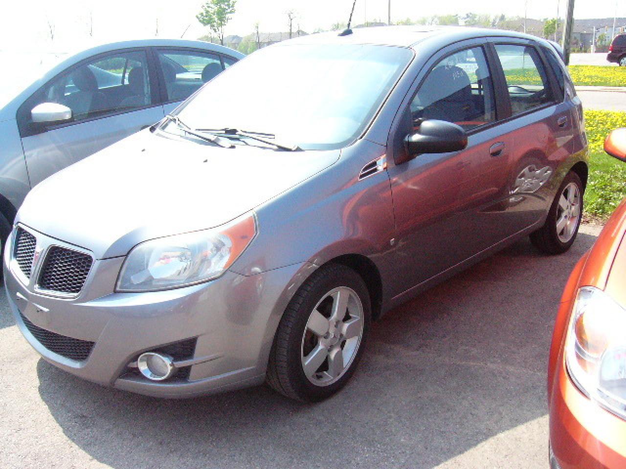 Used 2009 Pontiac G3 SE for sale in Georgetown, ON