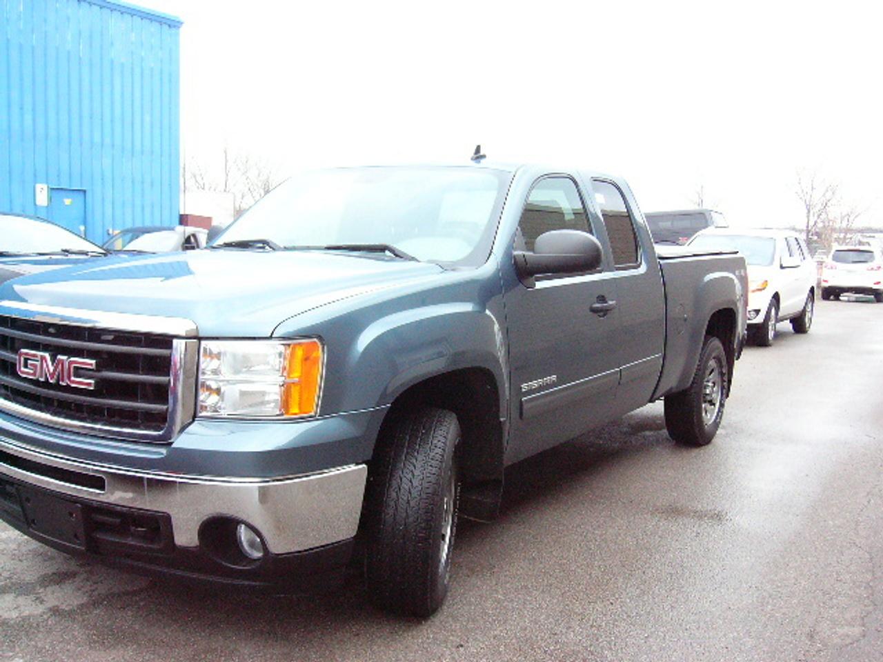 <p>Price does not include taxes or licensing.</p>