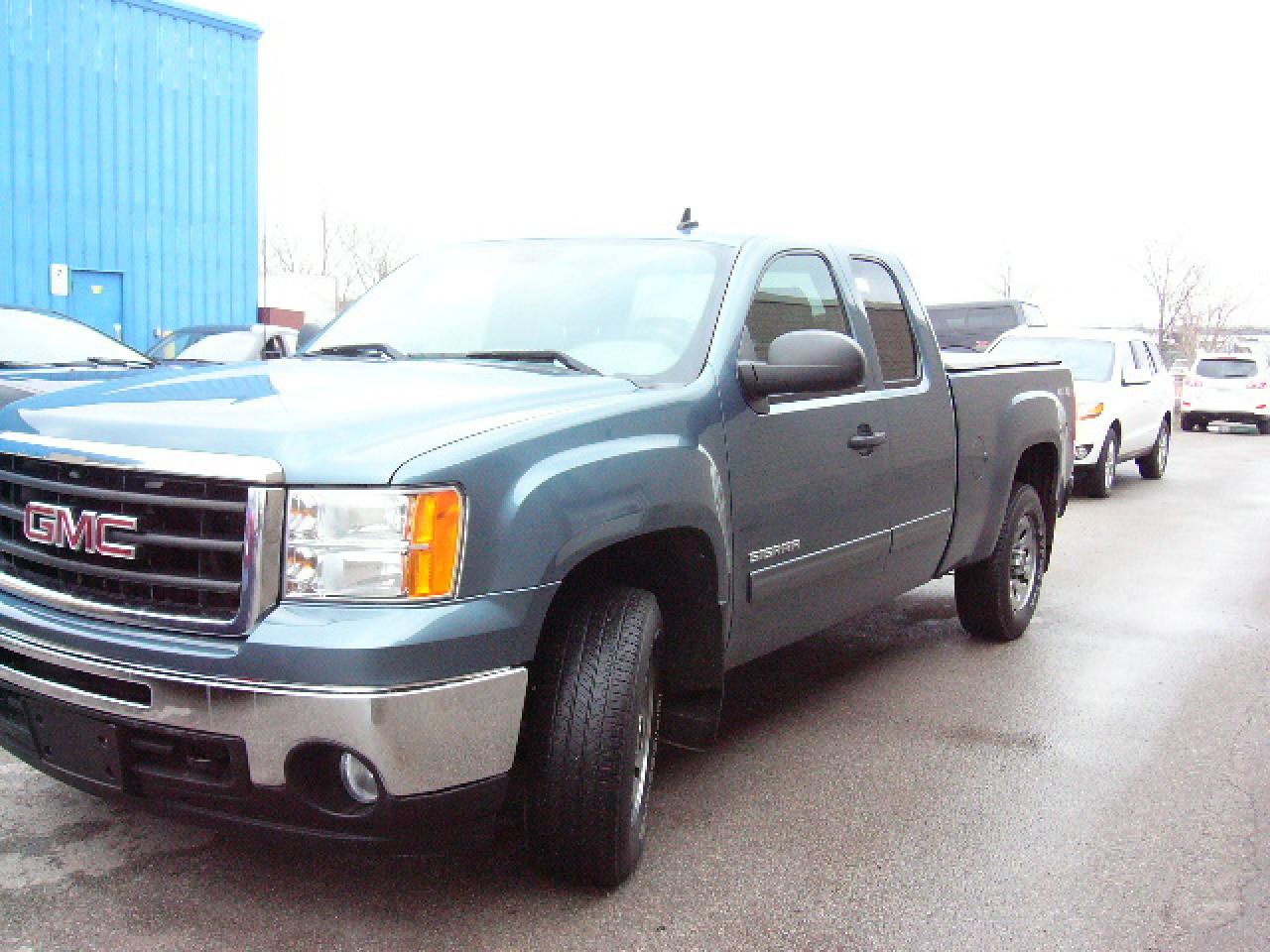 Used 2010 GMC Sierra 1500 SL Nevada Edition for sale in Georgetown, ON