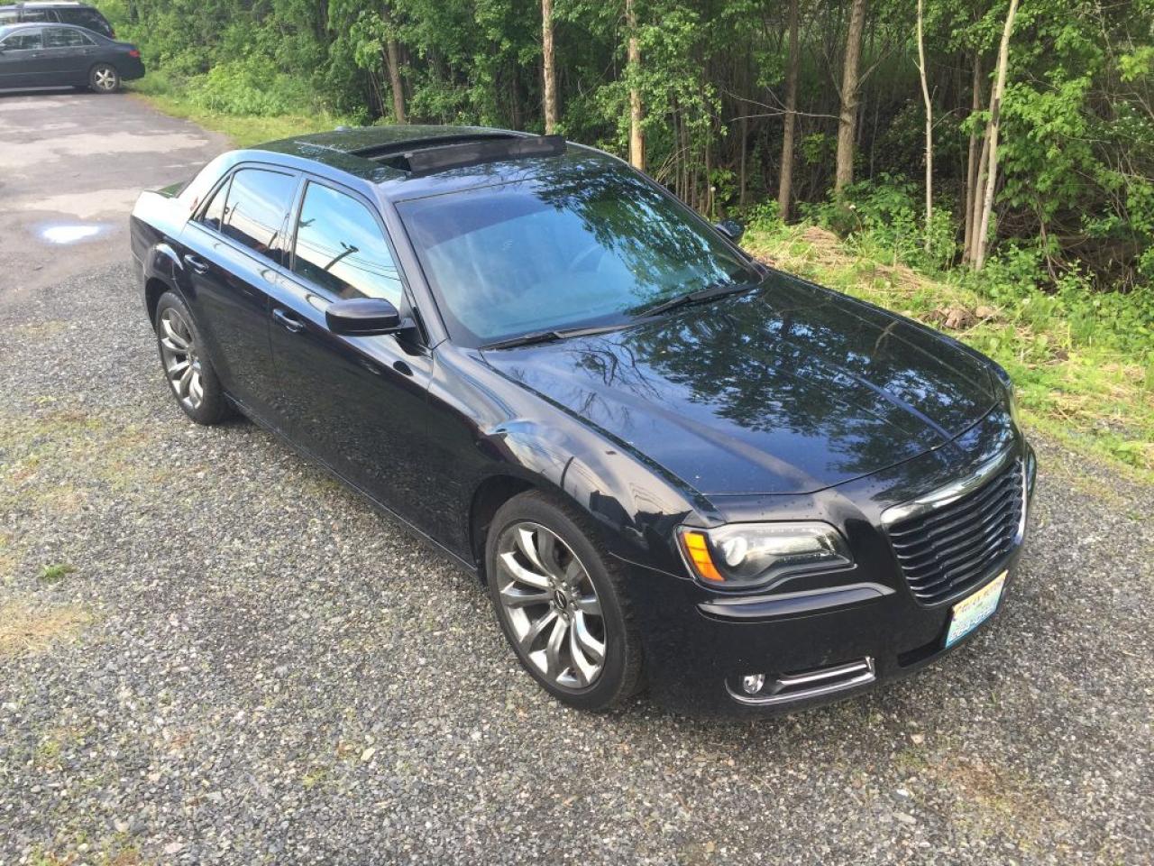 Used 2014 Chrysler 300 300S for sale in Perth, ON