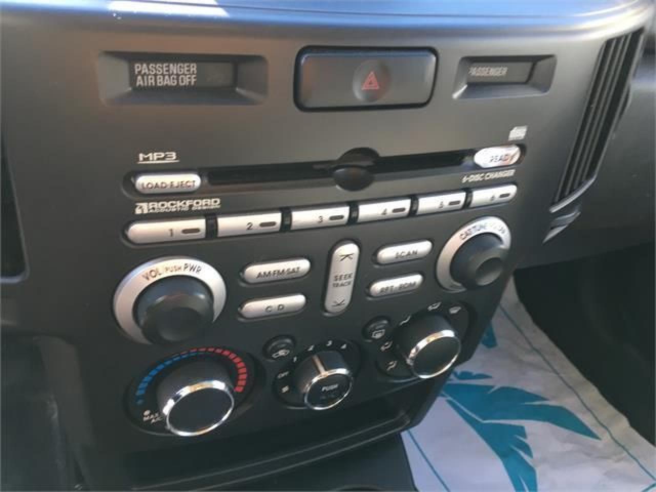 643318