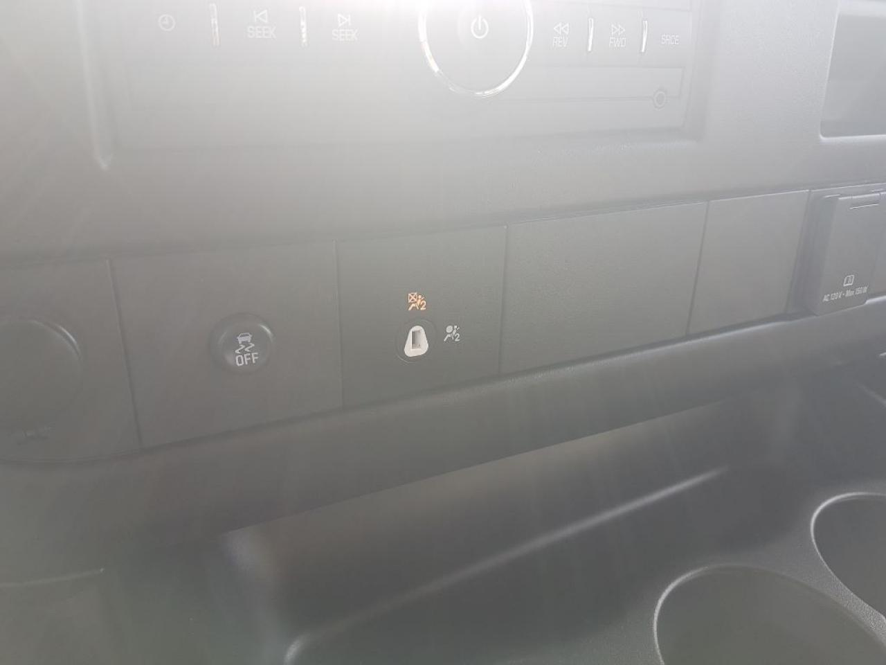 643445
