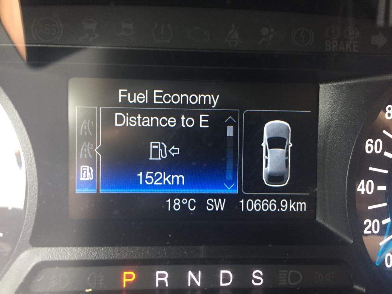 643498