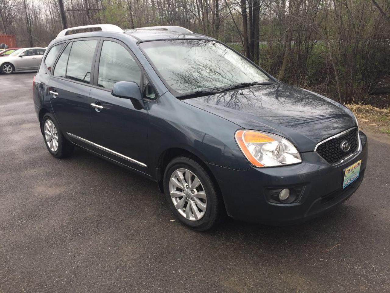 Used 2012 Kia Rondo EX Only 55000 for sale in Perth, ON