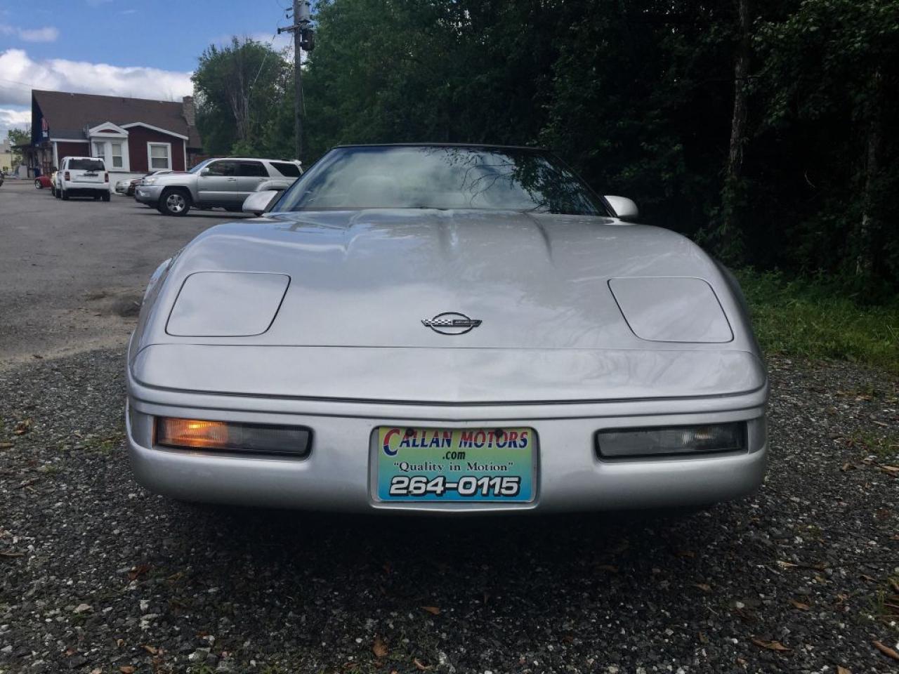 643525