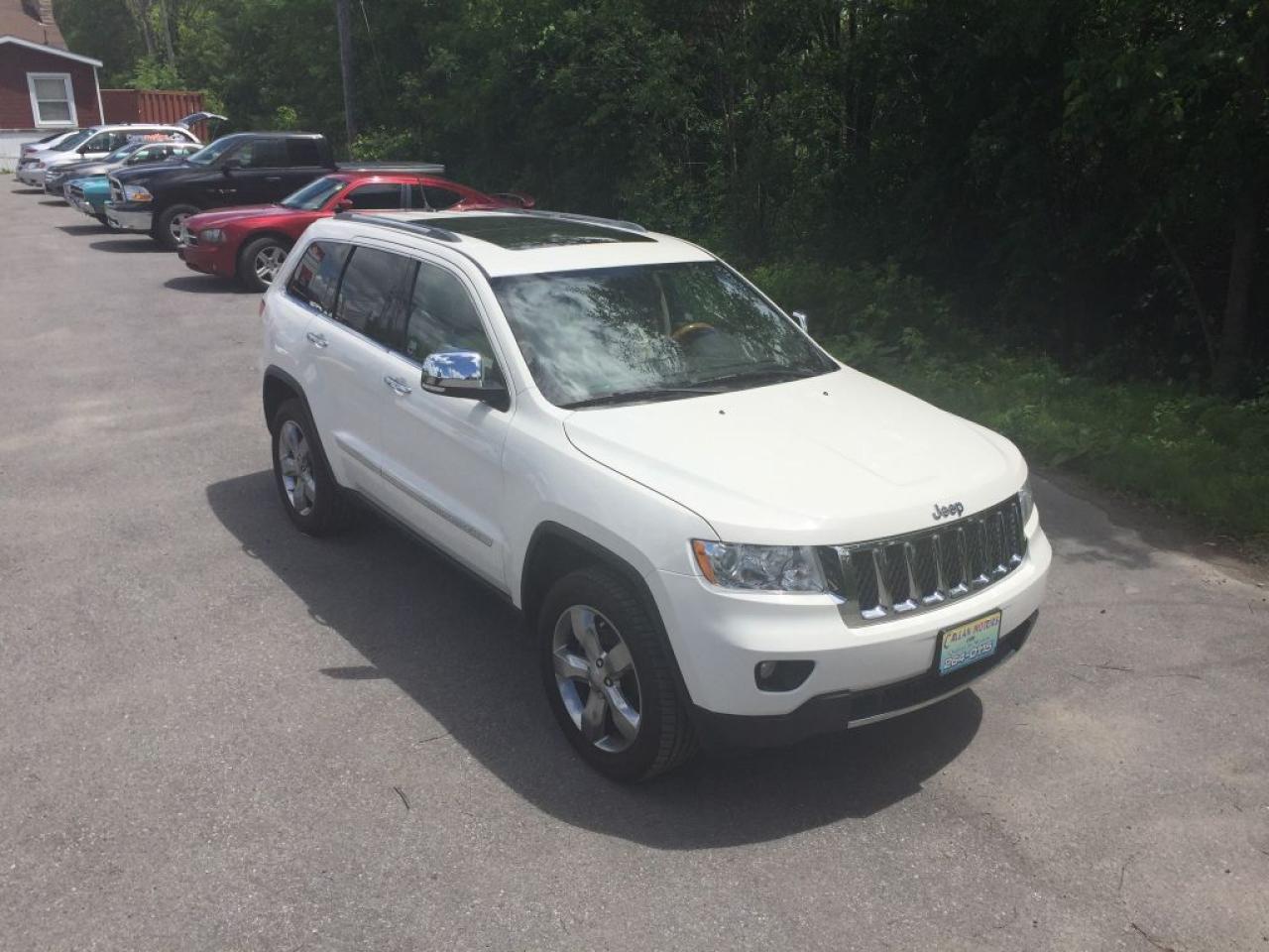 Used 2012 Jeep Grand Cherokee Overland for sale in Perth, ON