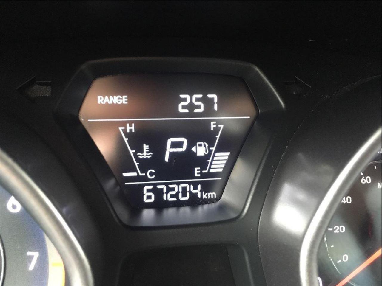 643633