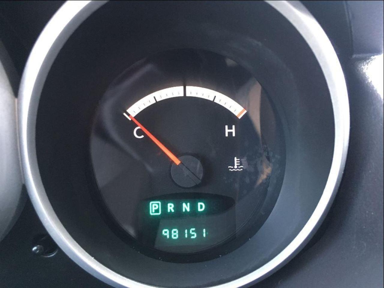 643639