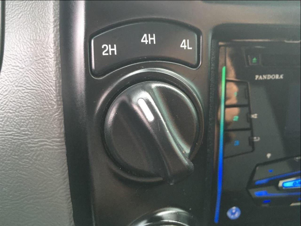643647