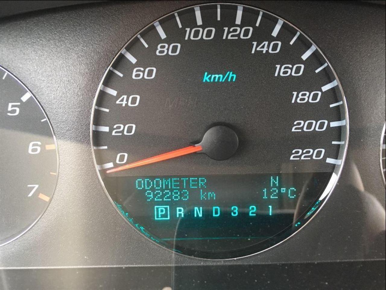 643652